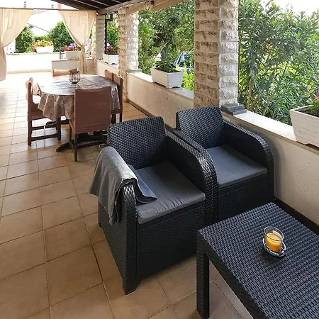 Grabova Iv Apartment Poreč