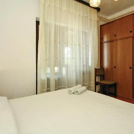 Grabova Iv * פורץ